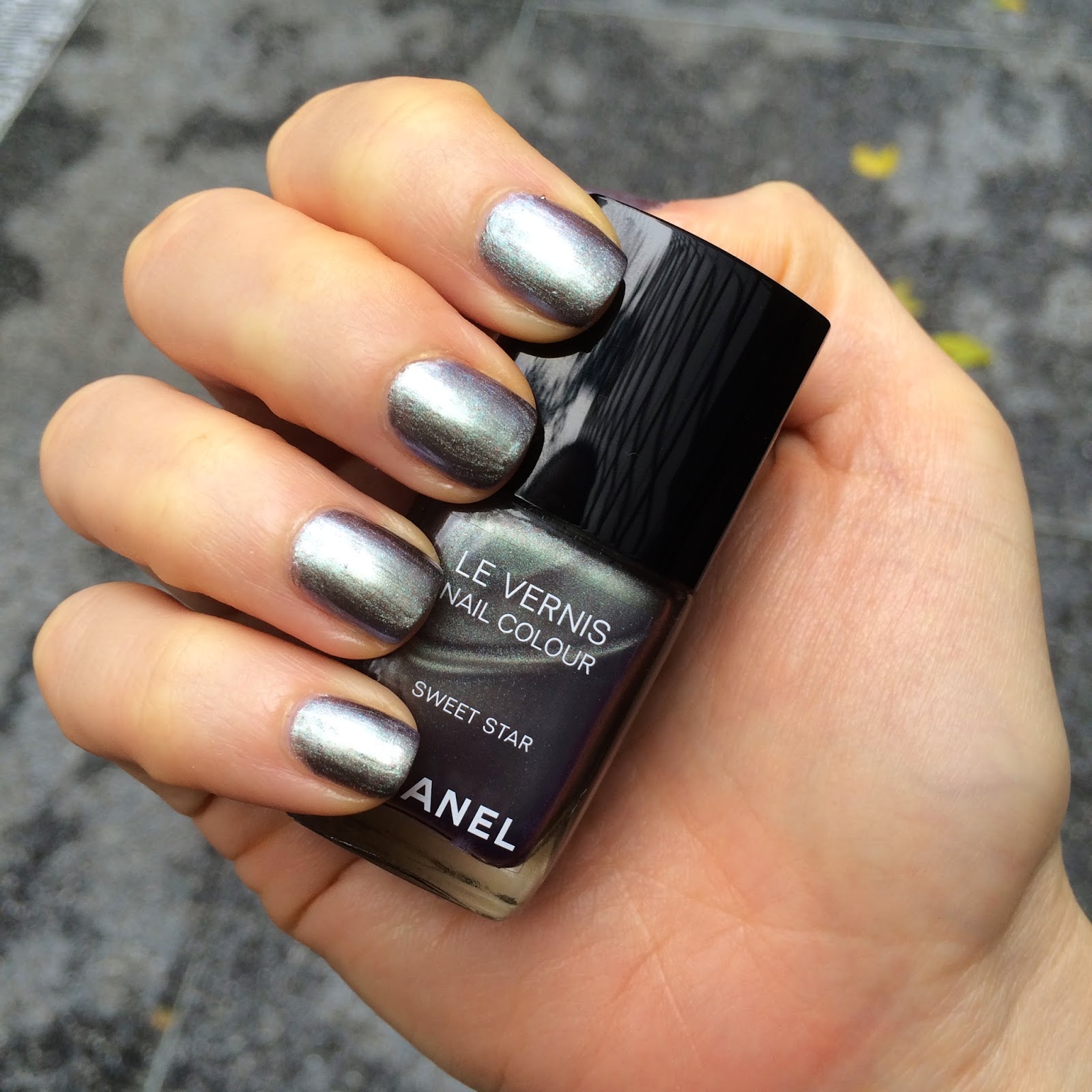 chanel le vernis holographic