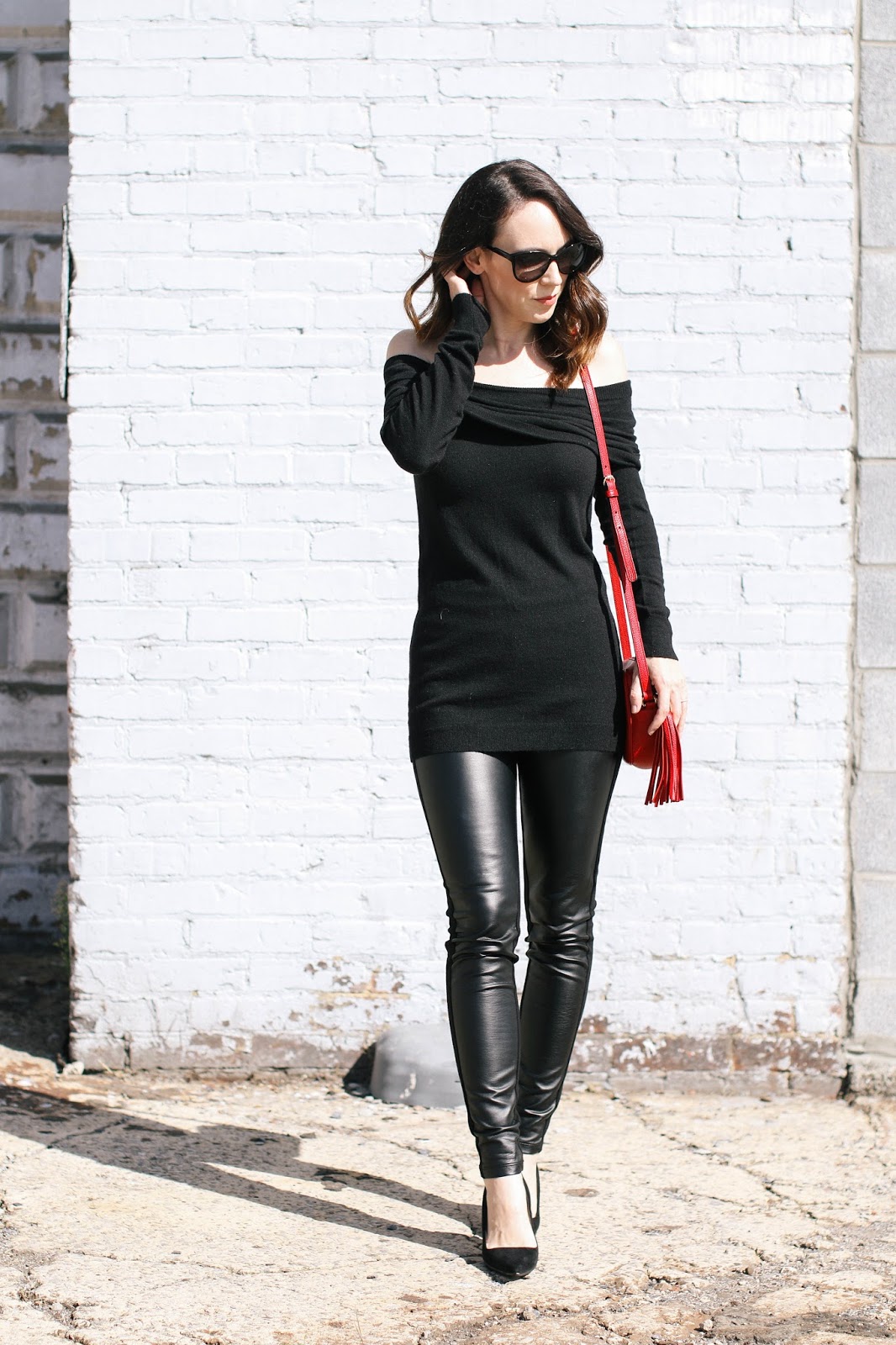 How to style leather leggings