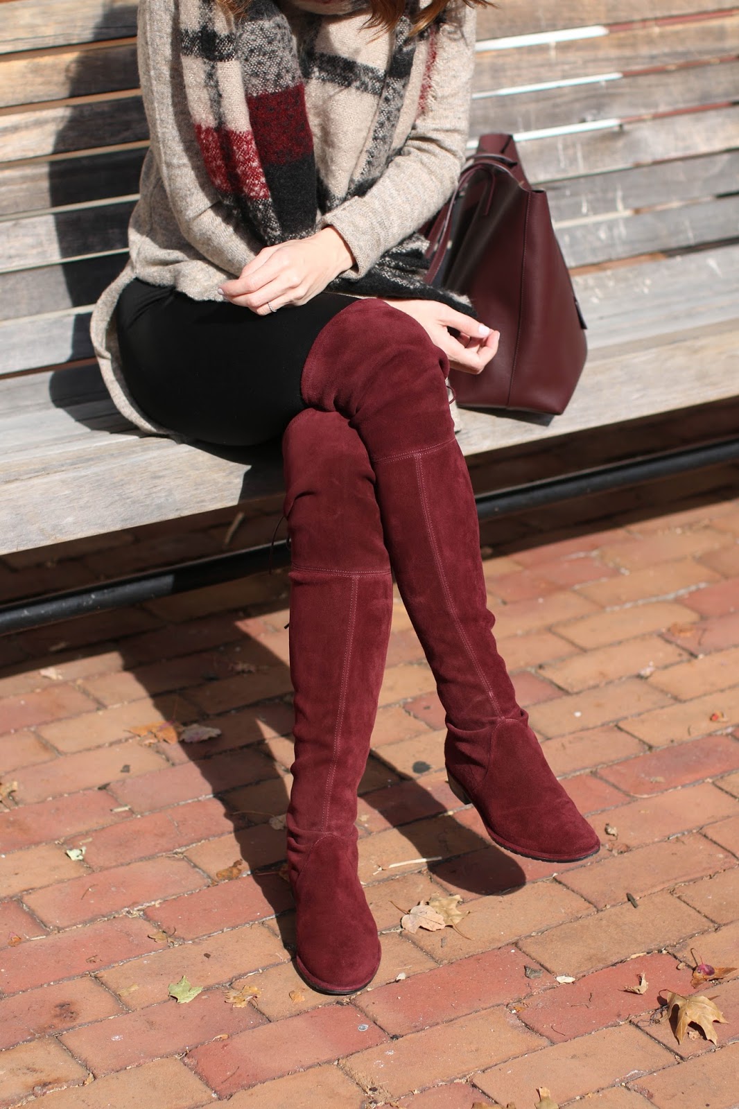 Lowland boots in Currant