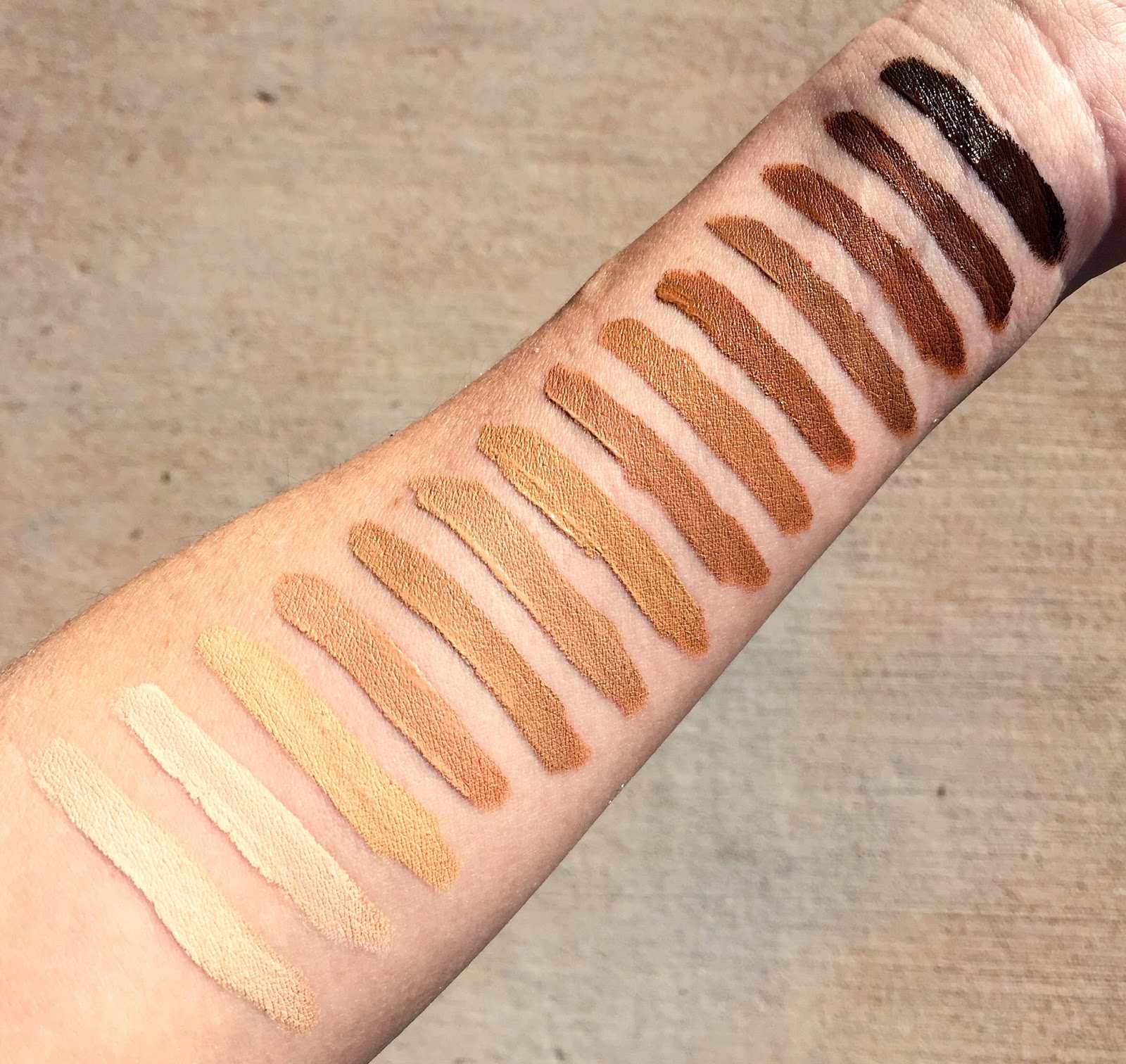 Mirakuløs Eksisterer bekræft venligst Review: Urban Decay All Nighter Waterproof Concealer with Swatches of Every  Shade - alittlebitetc