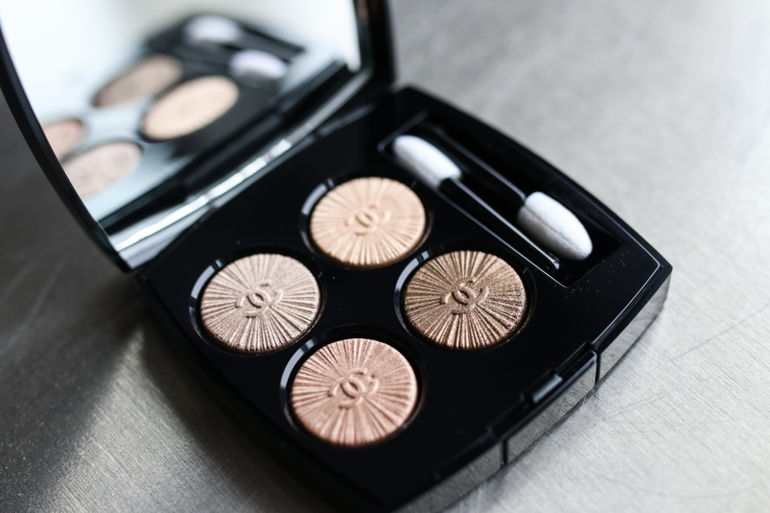 A new Chanel Eyeshadow Quad I'm Loving: CHANEL 747 MÉDITERRANÉEN LES 4  OMBRES - alittlebitetc