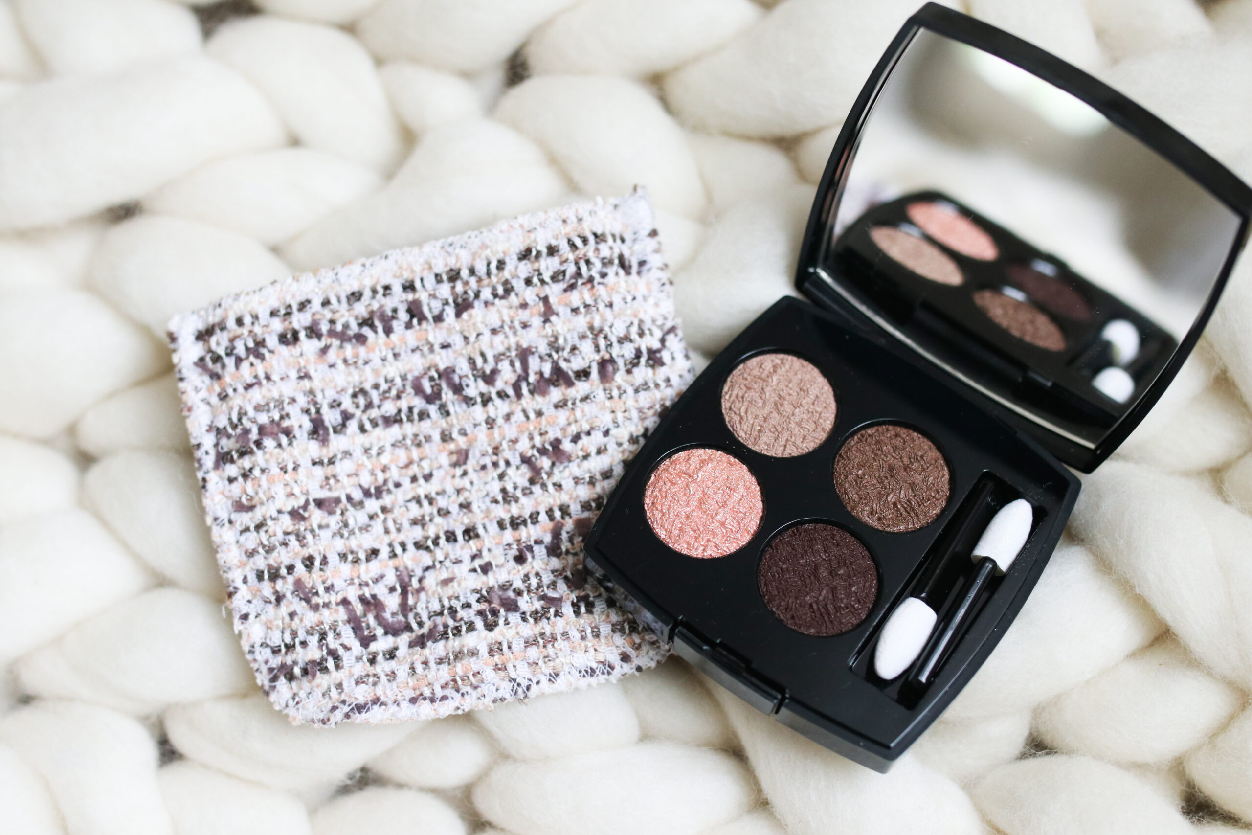 Chanel Les 4 Ombres Tweed Multi-Effect Quadra Eyeshadow: A quick review —  Covet & Acquire