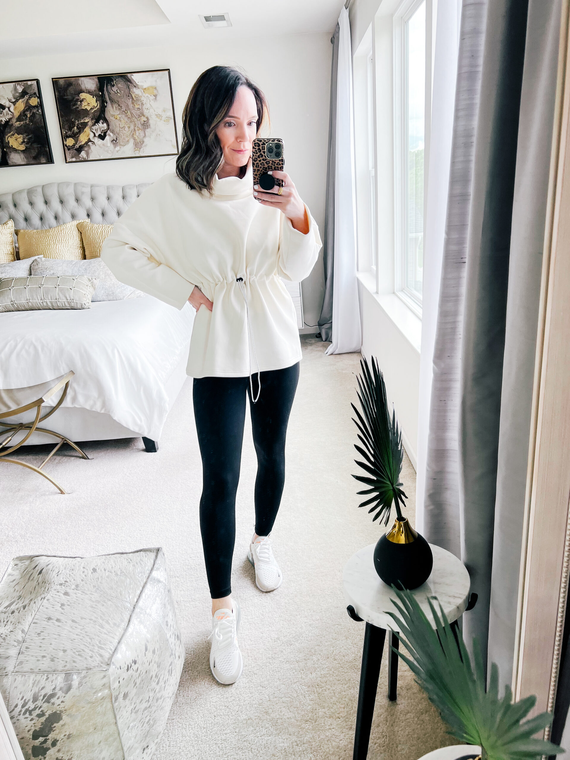 Varley sweatshirt and leggings