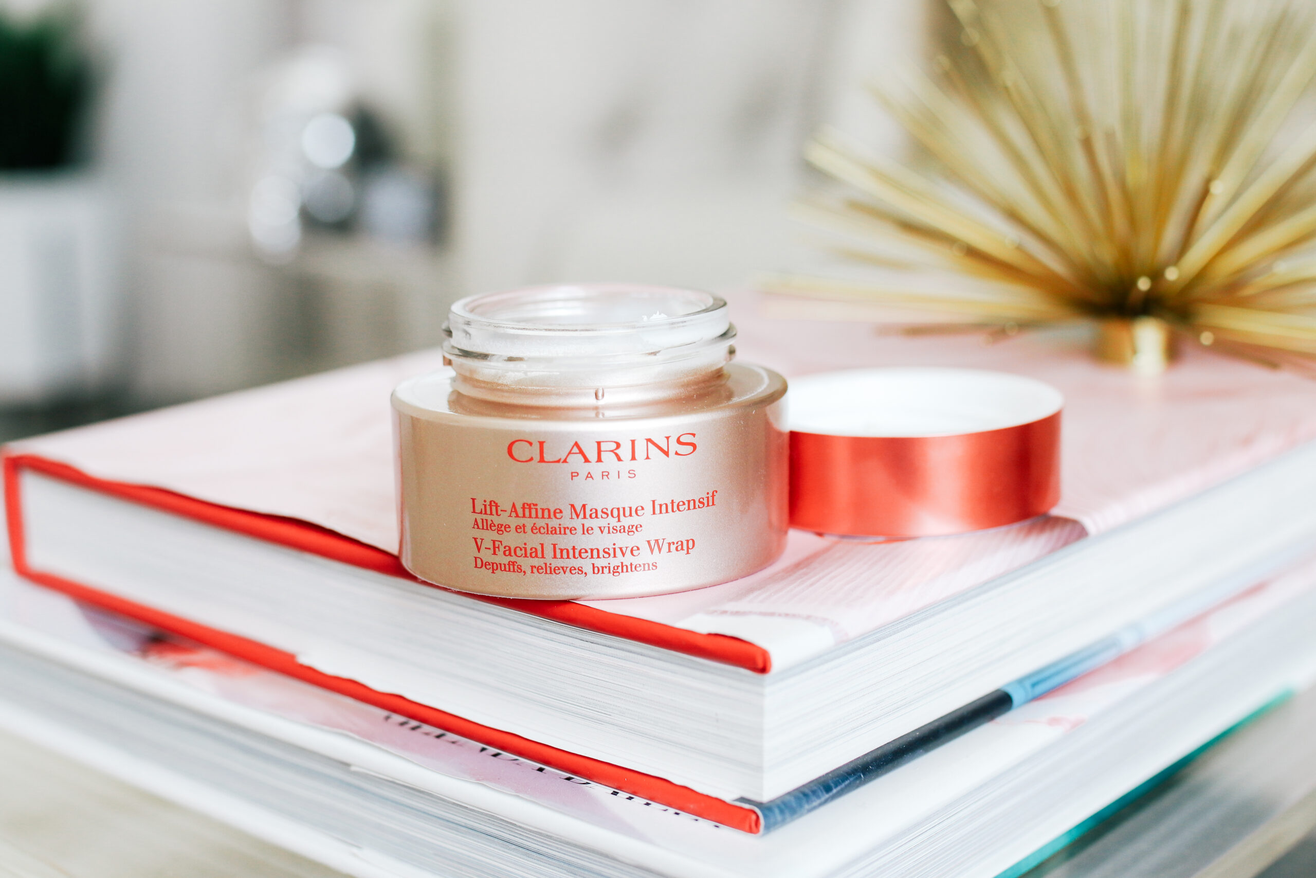 Clarins V-Facial Instant DePuffing Face Mask Review