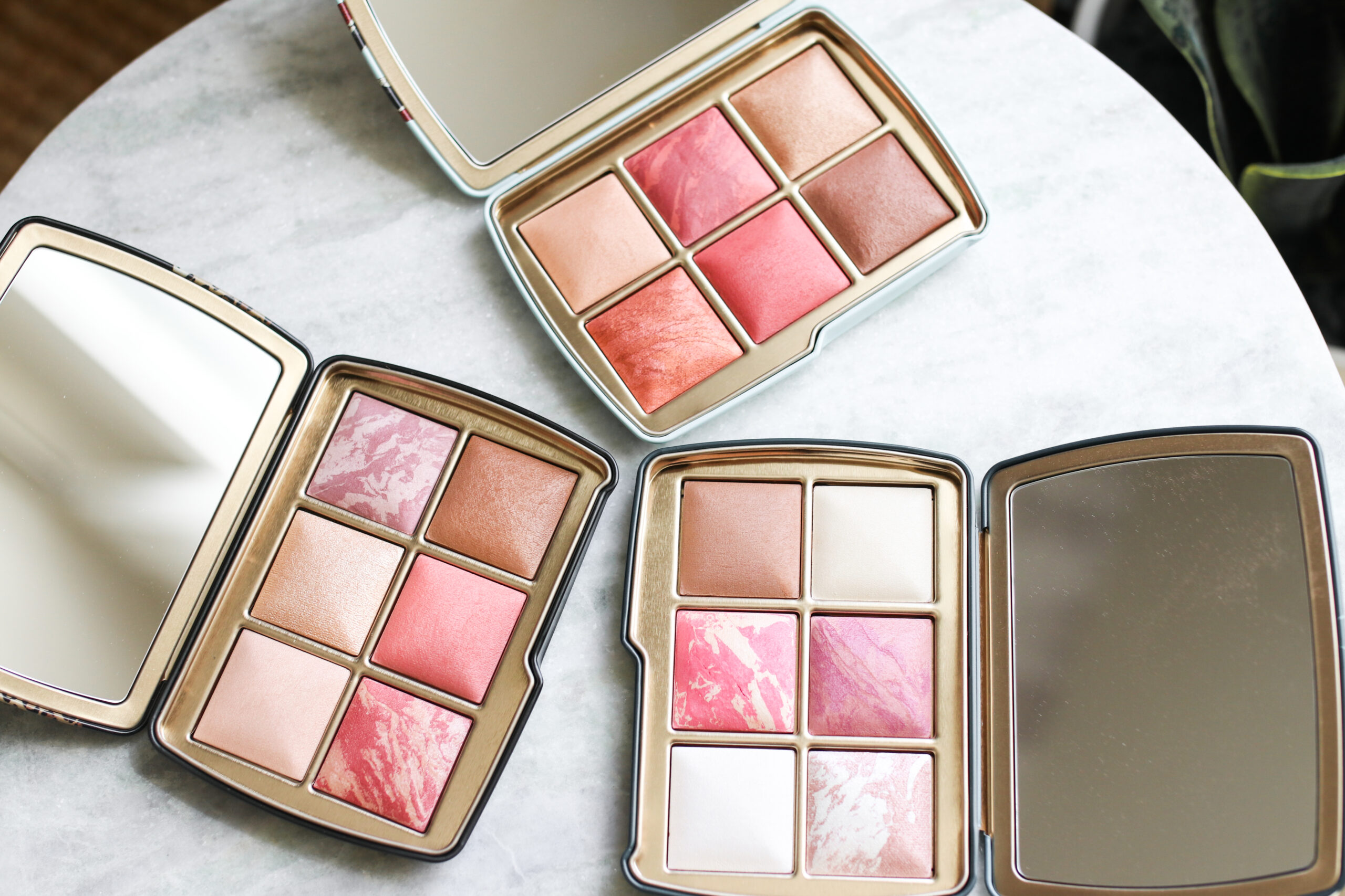 Hourglass Holiday Palettes review