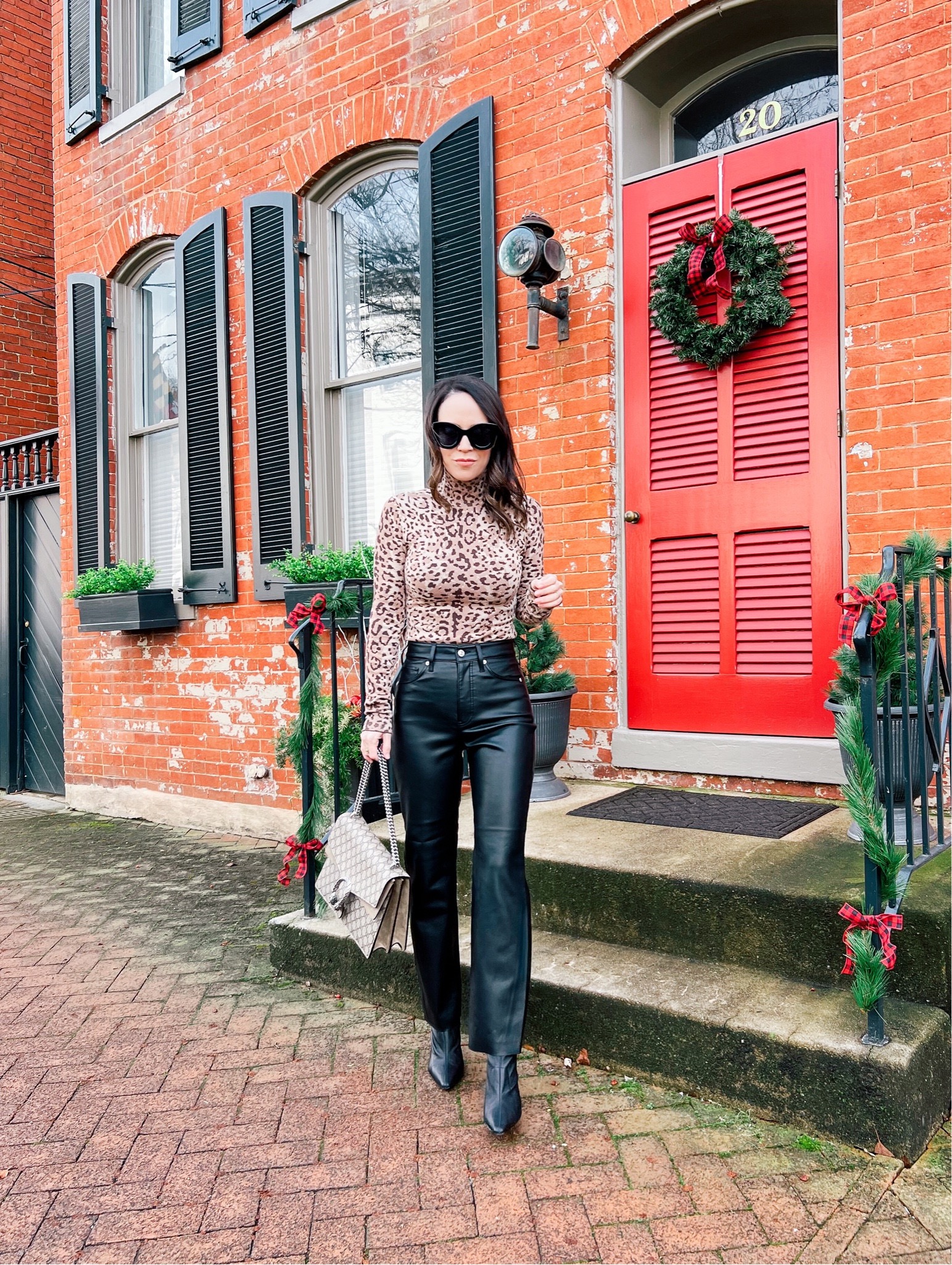 What To Wear With Leather Pants